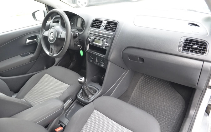 Volkswagen Polo cena 19700 przebieg: 199000, rok produkcji 2011 z Nysa małe 121
